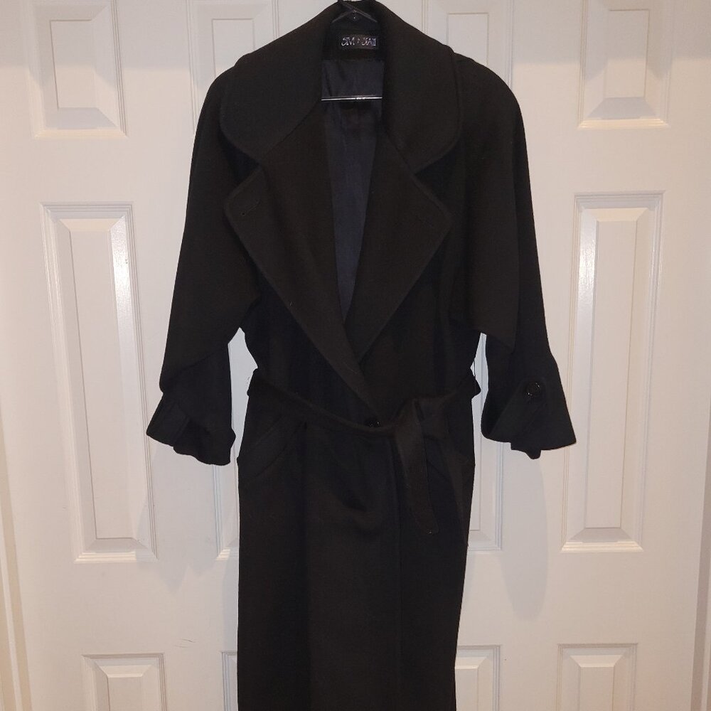 Steve By Searle black cashmere/wool coat with tailored wrap silhouette. Size 8